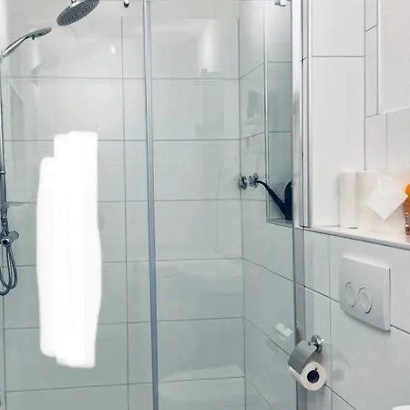 Moderne Und Helle Im Herzen Der Stadt Apartment